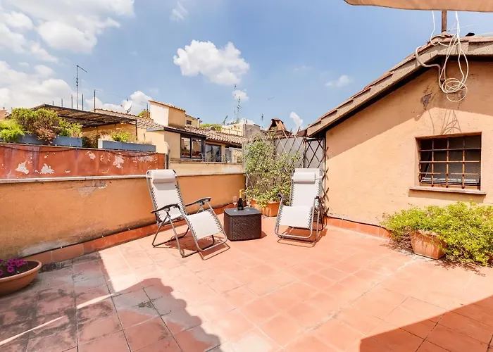 Romantic House With Terrace * רומא