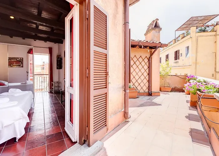Romantic House With Terrace דירה